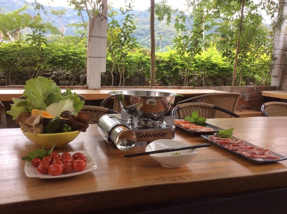 Hou Shan Ren Jia B&B Luye Exterior foto